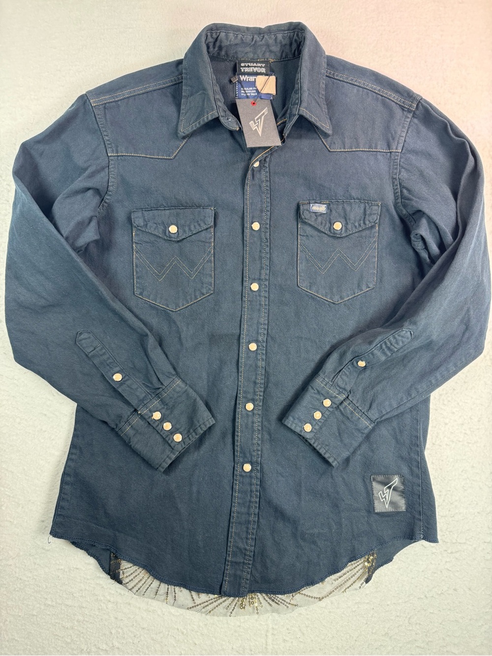 Wrangler x Stuart Trevor Sequin Western‎ Shirt Women’s Small NWT - Picture 4 of 12